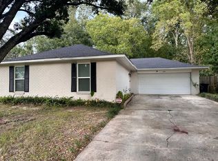 1431 Outrigger Dr, Baton Rouge, LA 70816