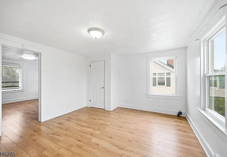 98 Maple Ave #A — Photo 4