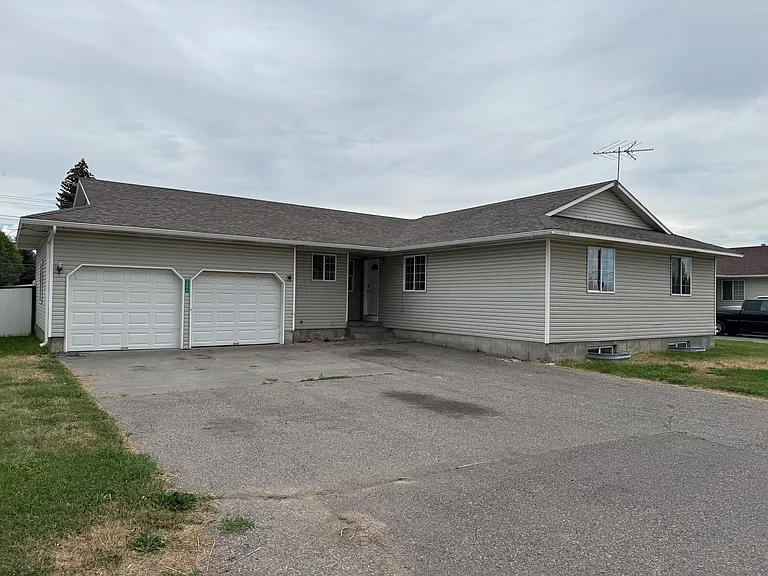 3486 Obryant St — Photo 1