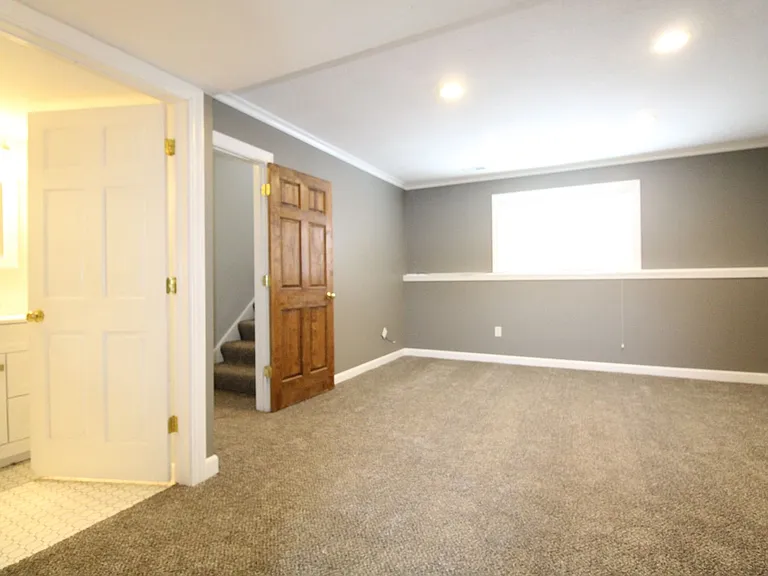 1021 Aspen Dr — Photo 14