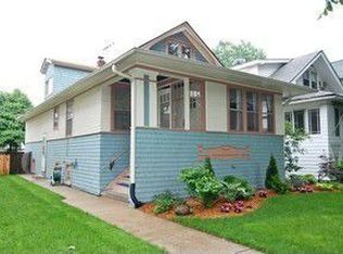 526 S Grove Ave, Oak Park, IL