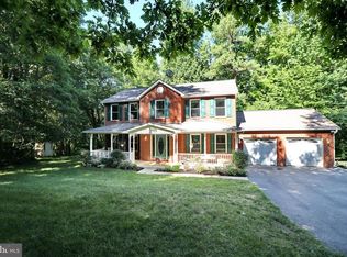 6565 James Lee Dr, Hughesville, MD 20637