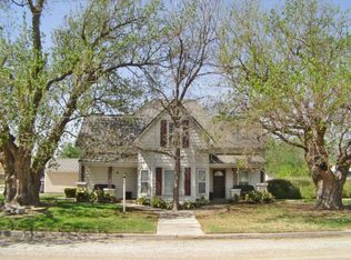 210 S Cypress St, Roscoe, TX 79545
