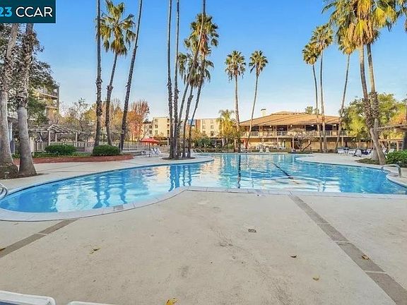 3rd image of 310 N Civic Dr APT 414