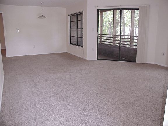 Living / Dining Combo