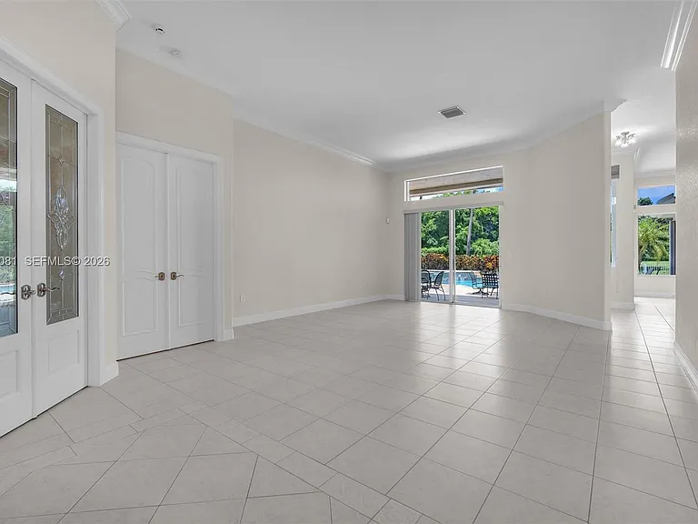 16310 Paddock Ln — Photo 17