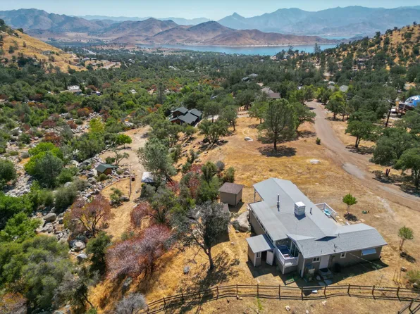 400 Mountain Shadow, Wofford Heights, CA 93285