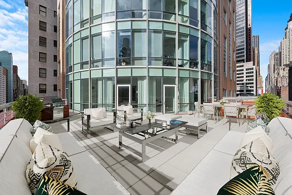 Sold by Corcoran | media 12