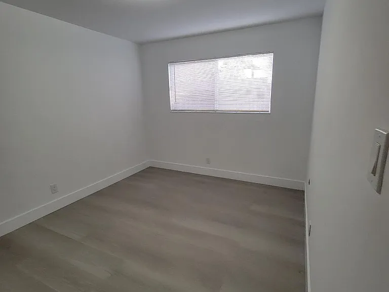 5918 Avila St #A — Photo 6