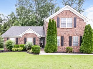 2013 Saint Andrews Dr, Murfreesboro, TN 37128