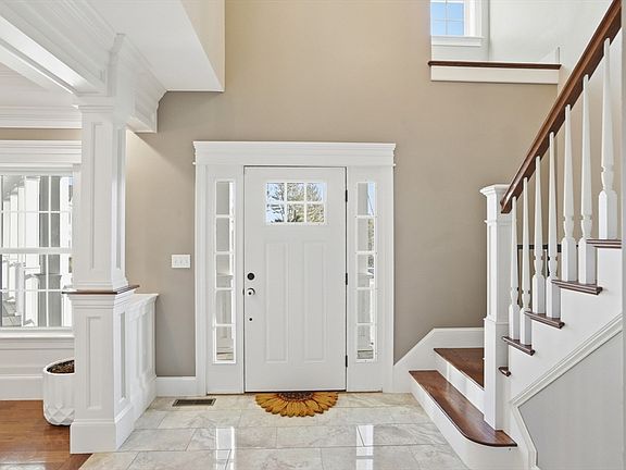 4th image of 71 Regency Pl