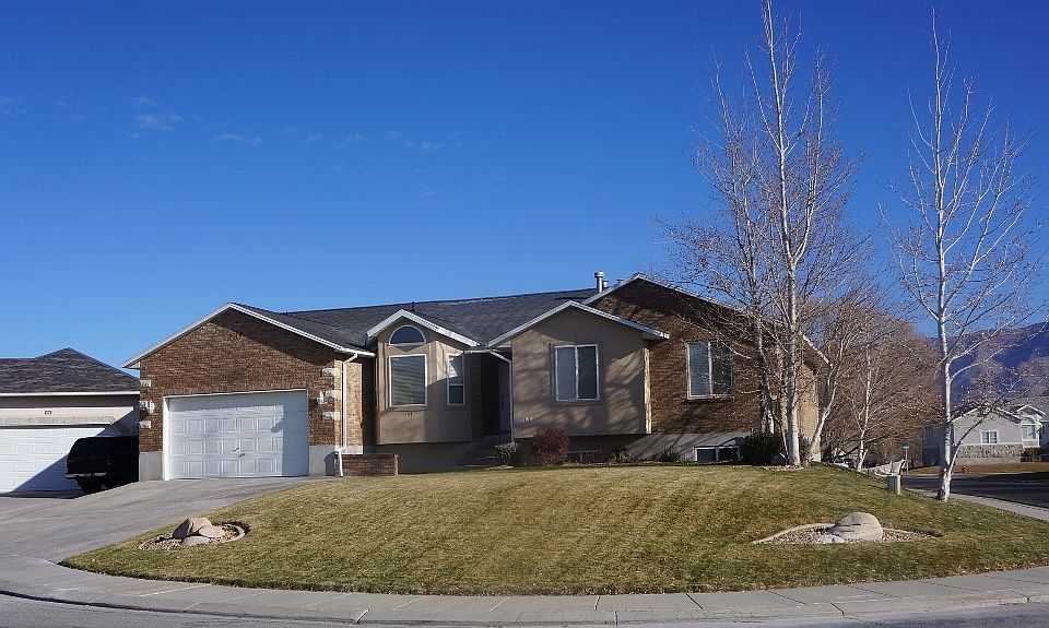1st image of 184 Lakeview Dr