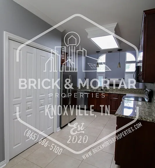 613 Chapel Point Ln — Photo 13