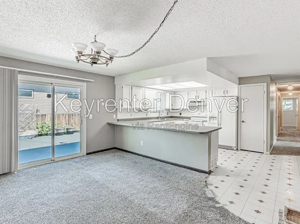 1010 S Garrison St, Lakewood, CO 80226