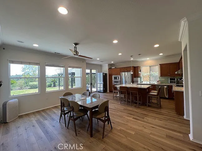 2546 Hibiscus St — Photo 8