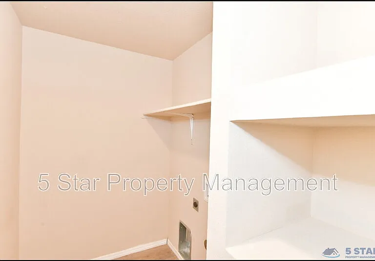 916 Villa Seca Dr — Photo 34
