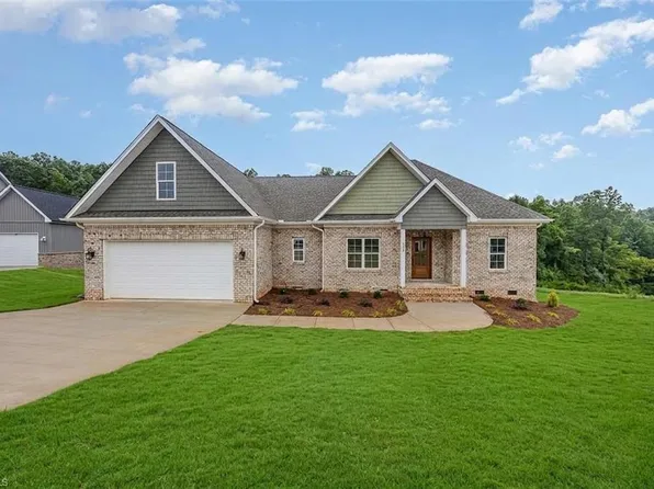 184 Providence Trl, Madison, NC 27025