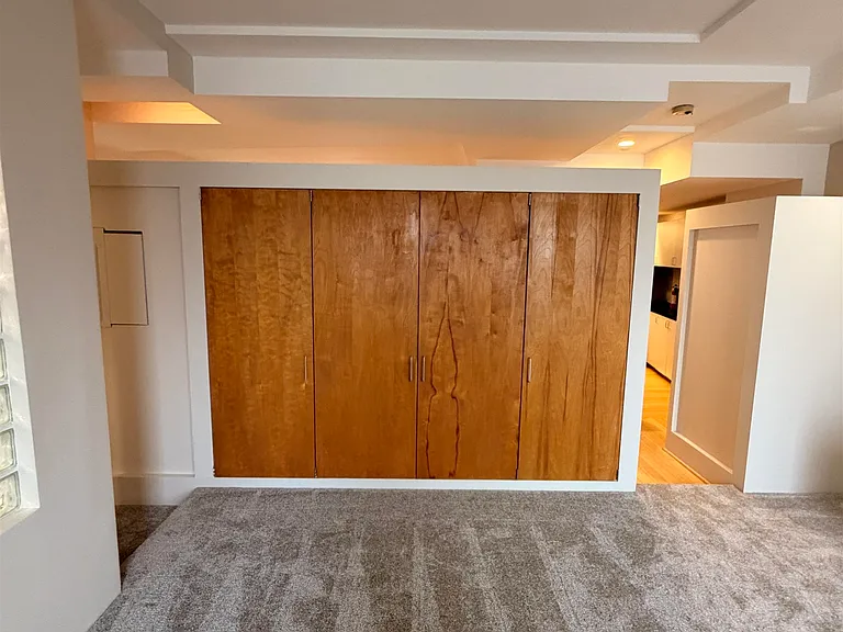 401 State St #P101 — Photo 15