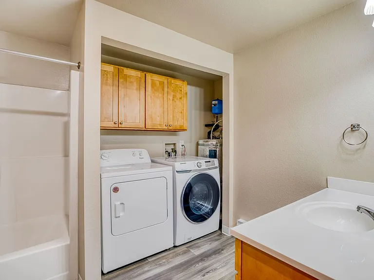 Alta Apartments — Photo 11