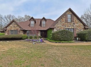 12900 Pine Crest Dr, Olive Branch, MS 38654
