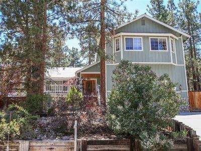 1017 White Mountain Rd, Big Bear City, CA, 92314