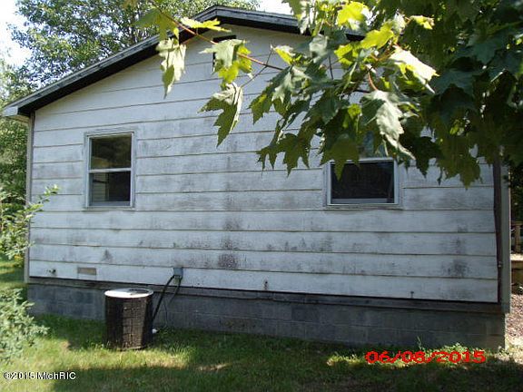 4th image of 10677 68th St