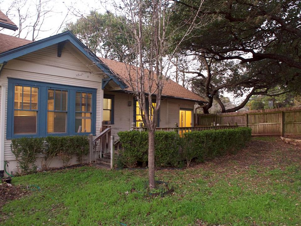 Alta Vista view w yard and deck
