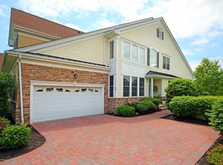 10 Mineral Springs Ln, Tinton Falls, NJ 07724