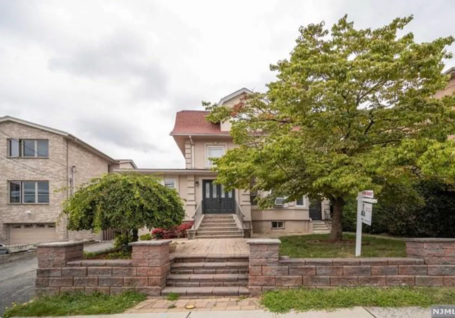 4 bed, $3,700 — Photo 2