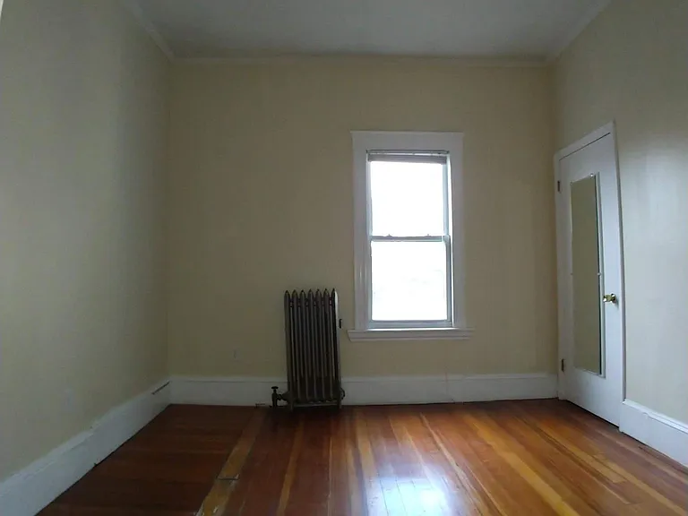 91 Irving St #2 — Photo 5