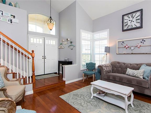 4th image of 27502 Wellsley Way
