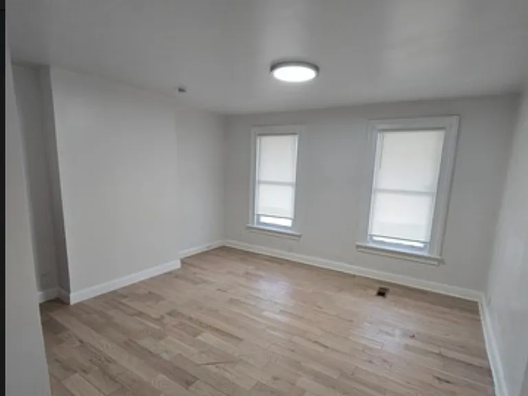 80 Dickerman St #1 — Photo 6