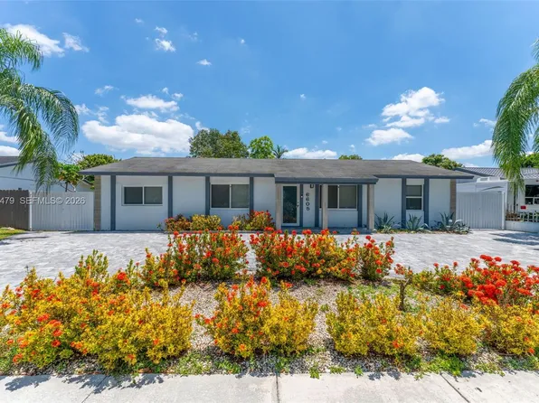 6605 SW 151st Ct, Miami, FL 33193