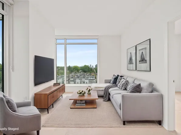 8415 Granville St #702, Vancouver, BC V6P 0M2