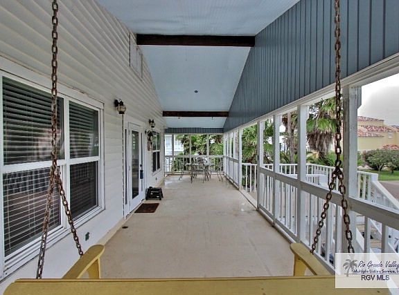 2nd image of 215 W Mesquite St