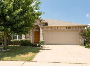 3121 Evangeline Rd, Fort Worth, TX 76140