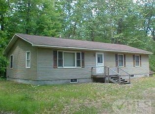 2040 N Gordon Ave, White Cloud, MI 49349