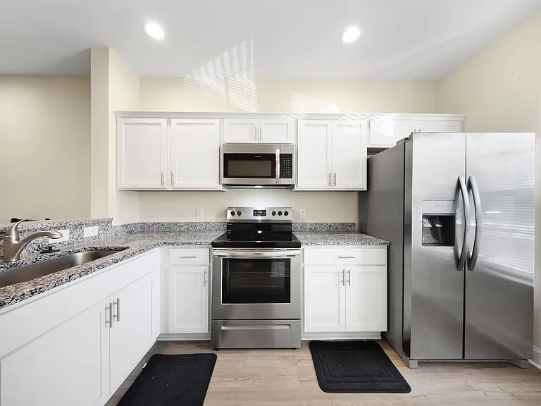 242 Admiration Ave — Photo 4