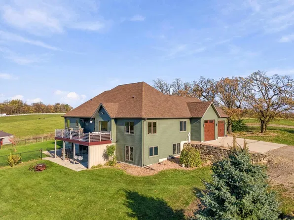 N7426 High Prairie Ln, New Glarus, WI 53574