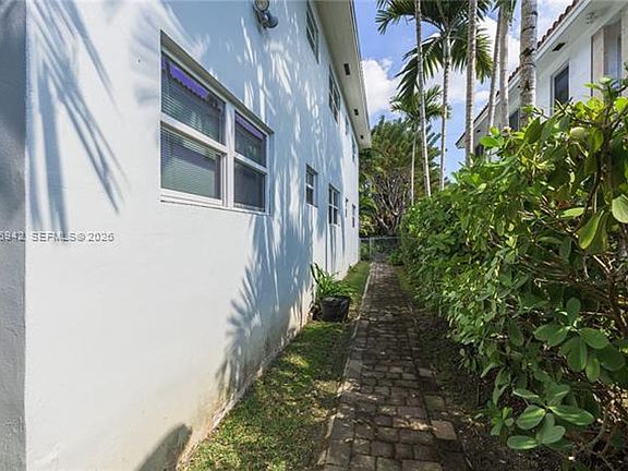 5th image of 3911 Ponce De Leon Blvd Unit 2