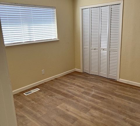 5th image of 5531 Russo Dr #1
