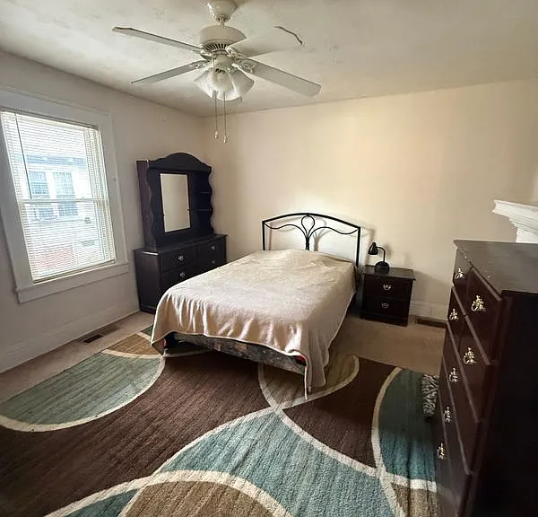 2340 Newnan St #2 — Photo 1