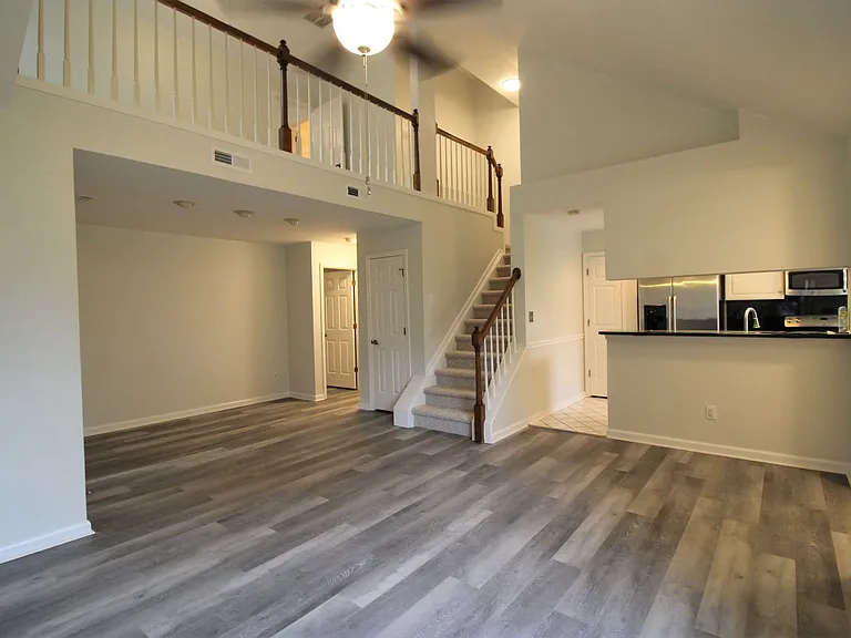 1006 Island Quay — Photo 4