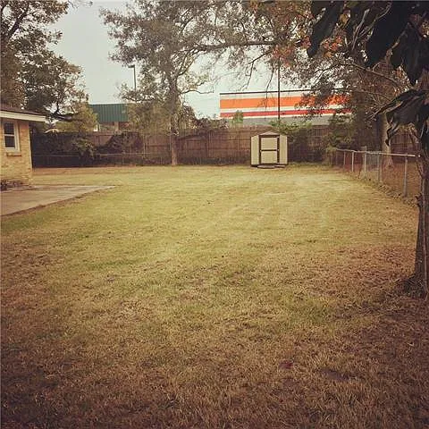 3 bed, 1.0 bath, 950 sqft, $1,500 — Photo 2
