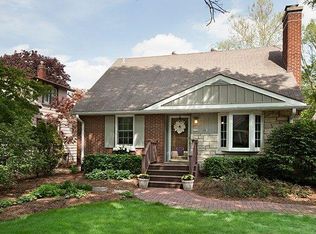 1115 Santa Rosa Ave, Wheaton, IL 60187