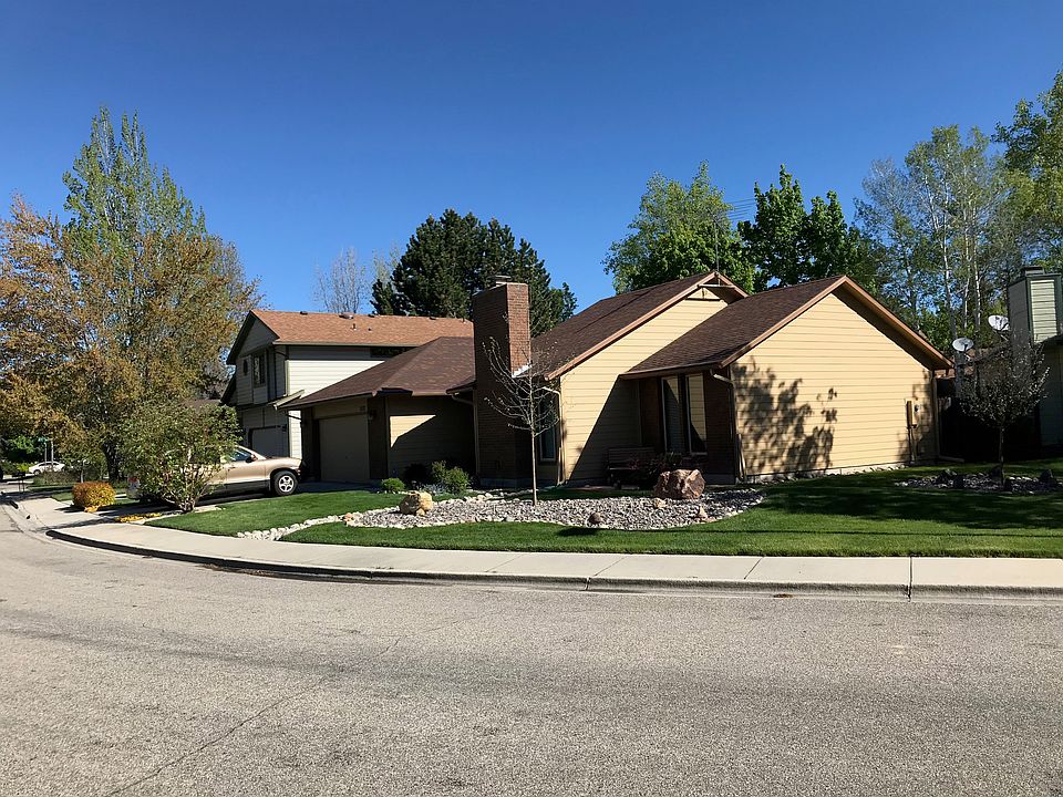 2nd image of 3582 S Veranda Way