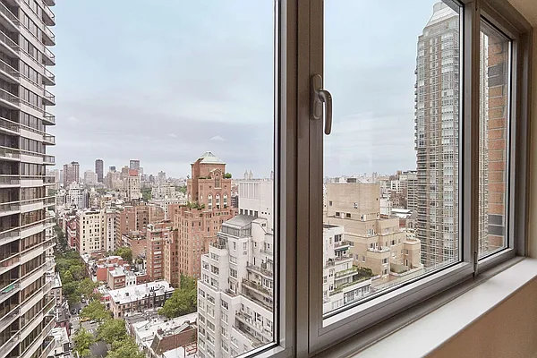 Rented by PocketBroker Inc | media 38