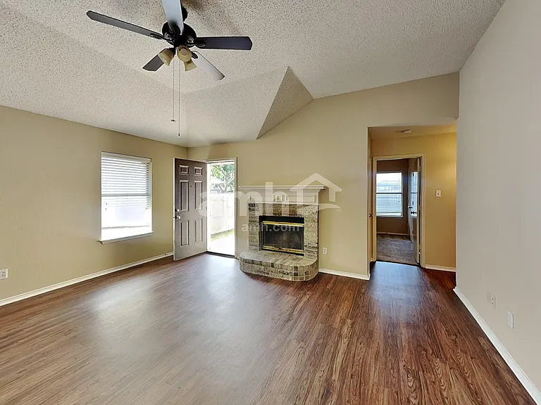 8432 Odell St — Photo 7