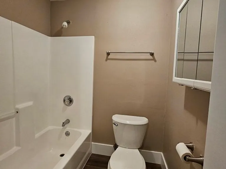 1731 Wildwood Pl NE — Photo 9