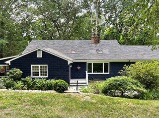 163 Spoonwood Rd, Wilton, CT 06897